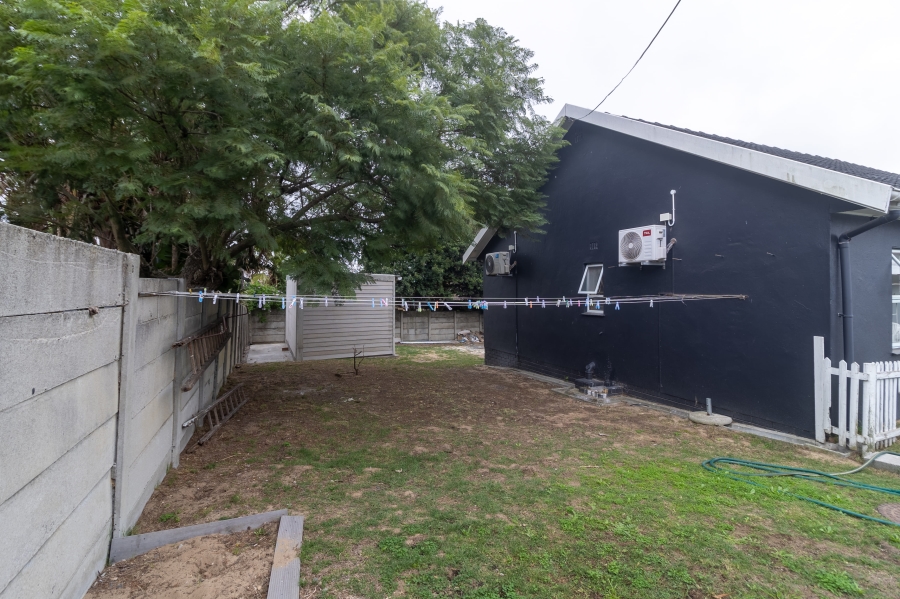 4 Bedroom Property for Sale in Ruwari Western Cape